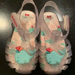 Zaxy whales sandals,7 toddler (fit small, like 6)